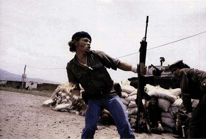 molotovman_susan-meiselas.JPG