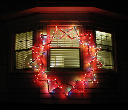 scissor-jack-christmas-lights-12-12-07-processed-and-resized.jpg