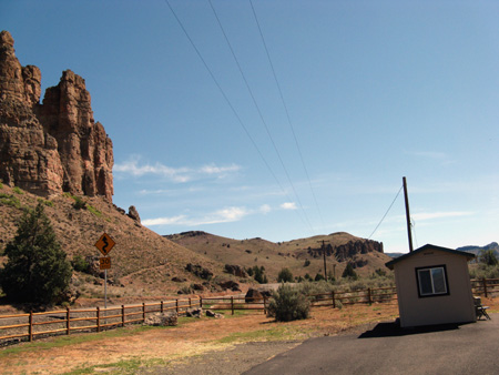 palisadesrangerstationphoto.jpg